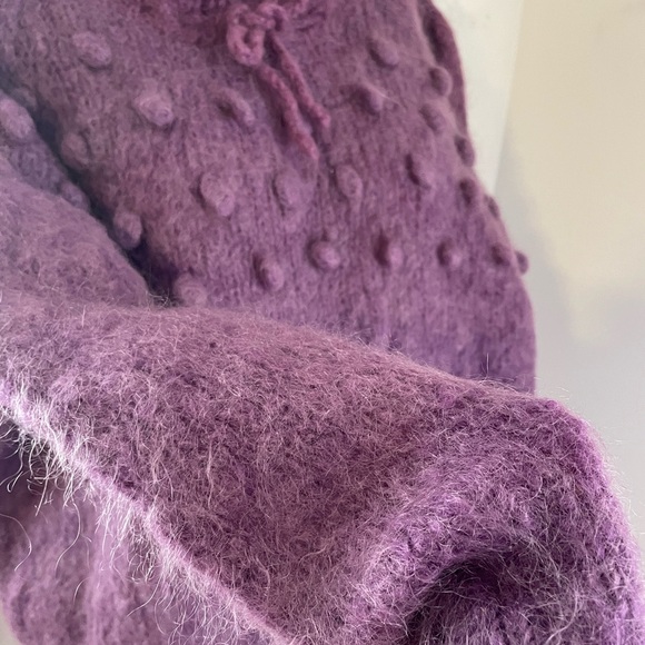 Gorgeous feminine handmade wobble sweater wool mohair mix - Picture 7 of 8